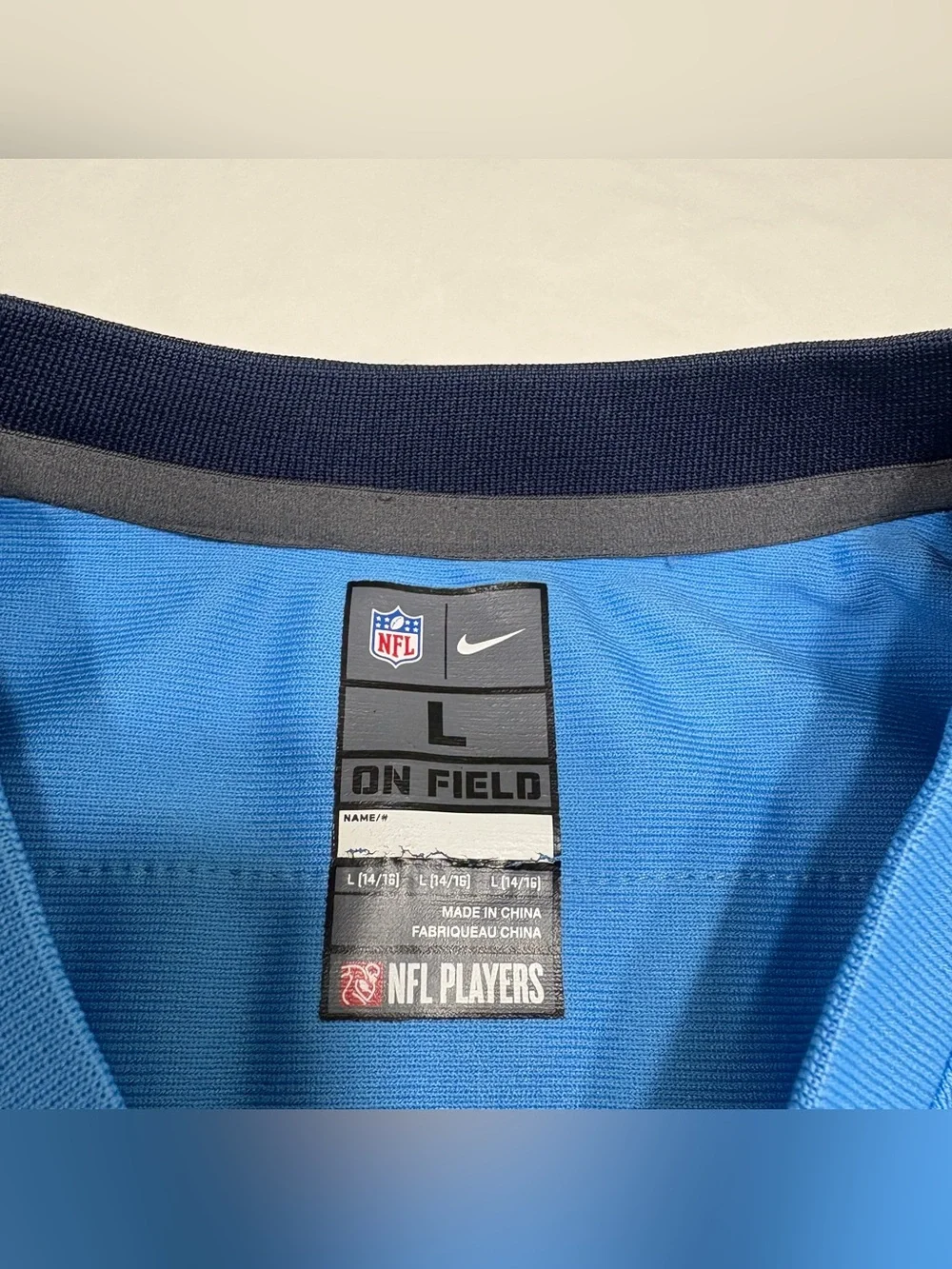 Nike NFL Tennessee Titans #10 Jake Locker Football Jersey Youth Boys Large 14/16